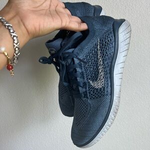 Nike free rn fly knit sneakers Navy Gray Women 8